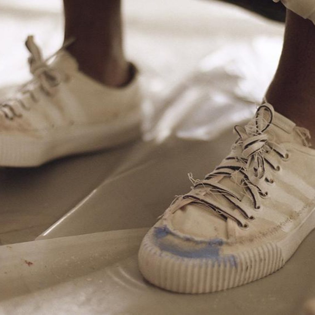 Com série de vídeos protagonizados por Donald Glover: Adidas lança colecção assinada pelo artista