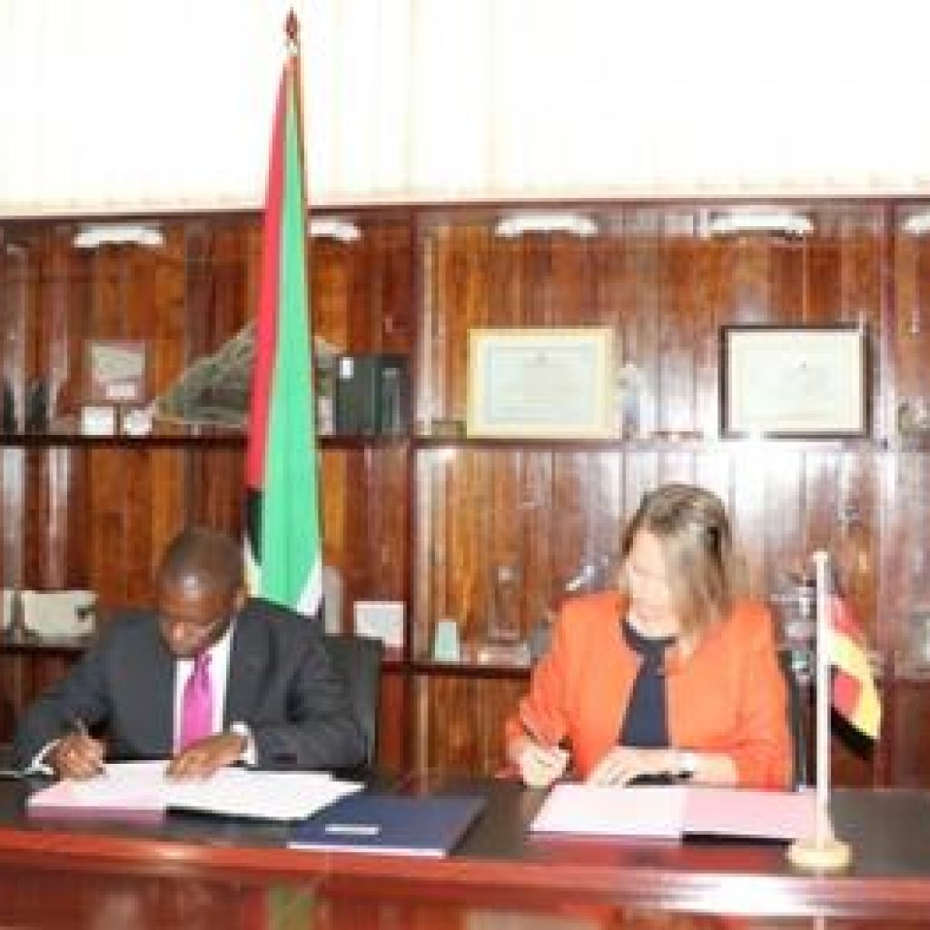 EDM e KFW assinam acordo de financiamento do projecto de interligação Moçambique-Malawi