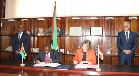EDM e KFW assinam acordo de financiamento do projecto de interligação Moçambique-Malawi
